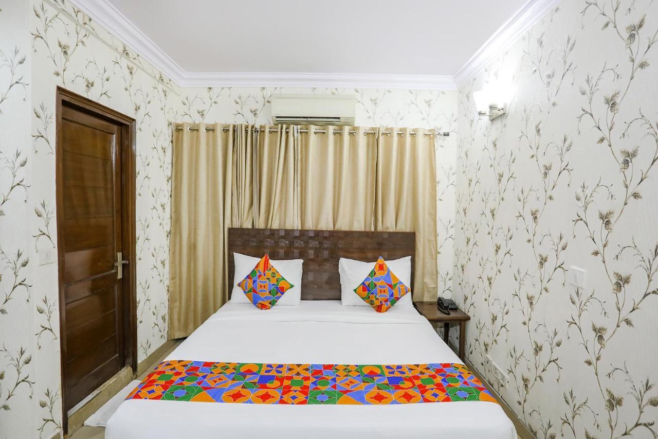 Fabexpress Jpm Harshdeep Hotell New Delhi Exteriör bild