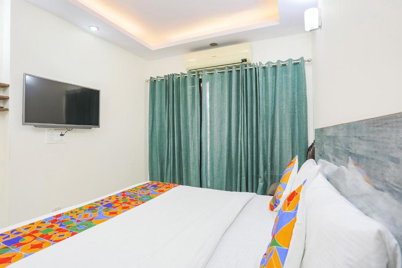 Fabexpress Jpm Harshdeep Hotell New Delhi Exteriör bild