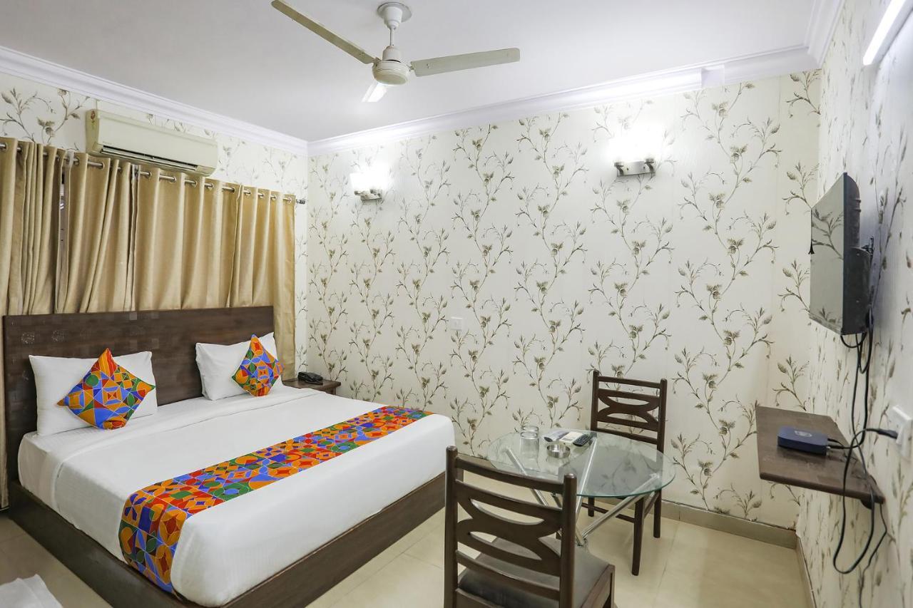 Fabexpress Jpm Harshdeep Hotell New Delhi Exteriör bild
